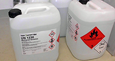Teaserbild BB-Paket Härtung BOS Digitalfunk Kanister mit Methanol-Wasser-Gemisch