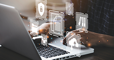 Teaserbild BB-Paket Hinweisportal IUA Person nutzt einen Computer, um ein Dokumentenmanagementkonzept, eine Online-Dokumentationsdatenbank und ein digitales Dateispeichersystem/Software, Aufzeichnungen, Datenbanktechnologie, Dateizugriff, Dokumentenfreigabe zu nutzen.